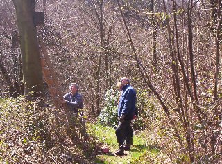 Brian,Paul and Jean decide one of the old boxes is past its best and needs replacing.